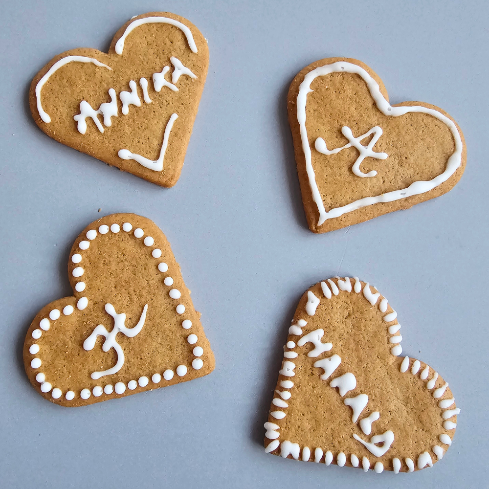 23 Tischdeko fertige Kekse